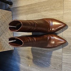 Vince Camuto Size 9 Brown Boots